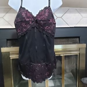 Torrid camisole lace size 0x old label black pink goth emo plus